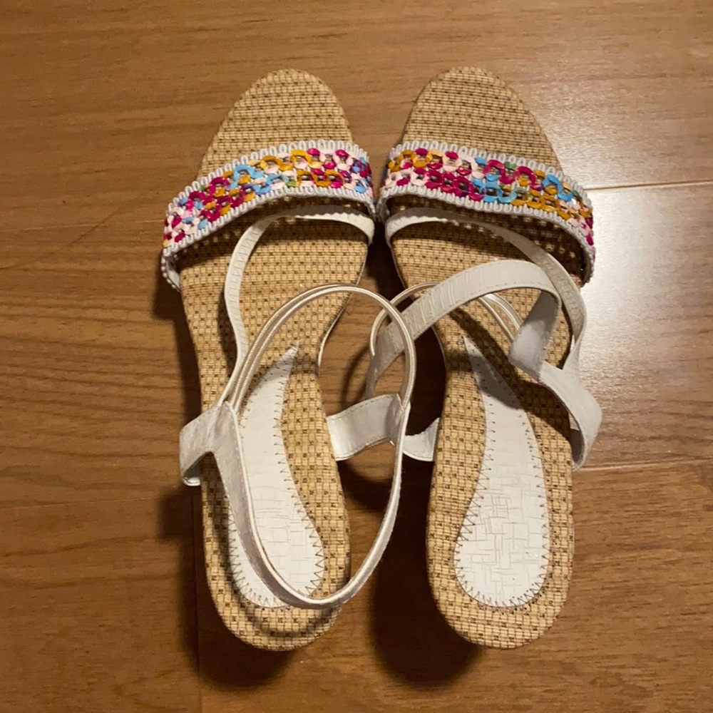 Size 7 women’s sandals
